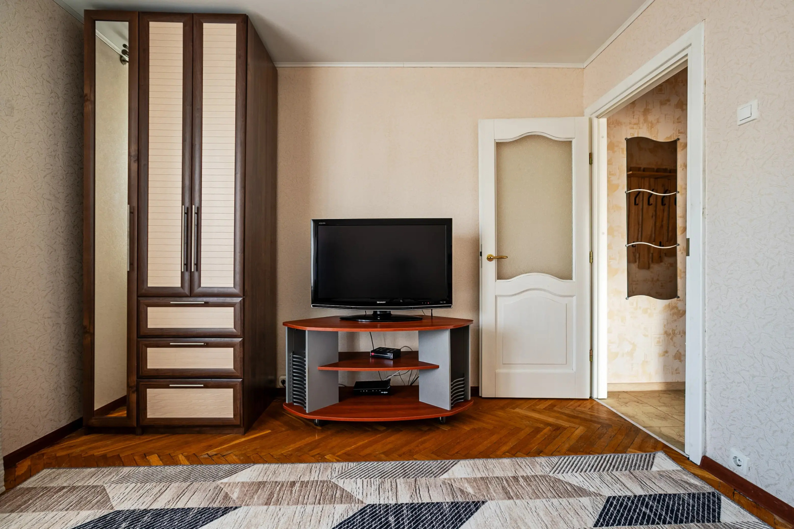 Квартира Двухкомнатная MaxRealty 24
