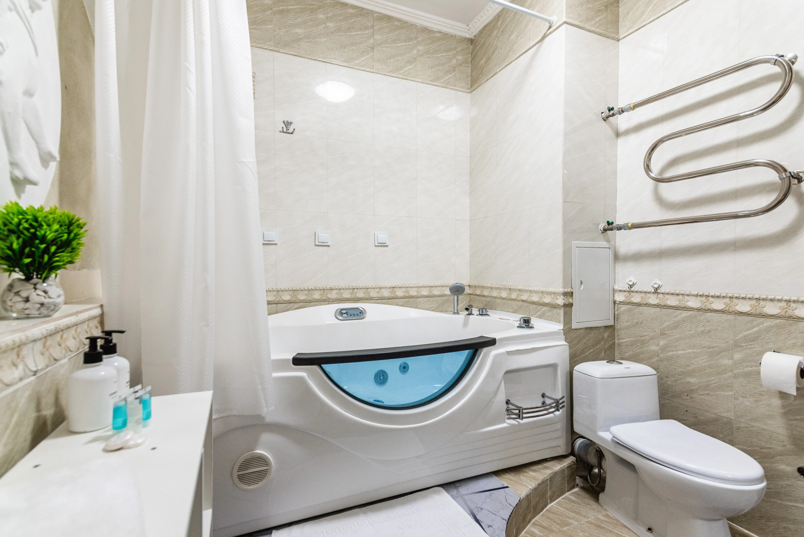 Апартаменты Просторные 3-х комнатные в стиле минимализм