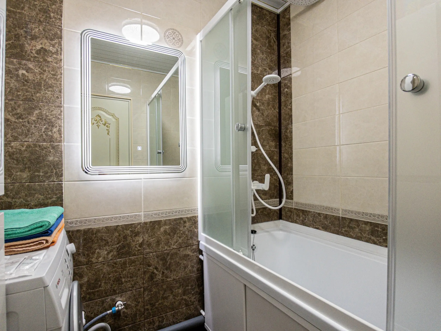 Апартаменты четырехкомнатные с видом на крепостную стену