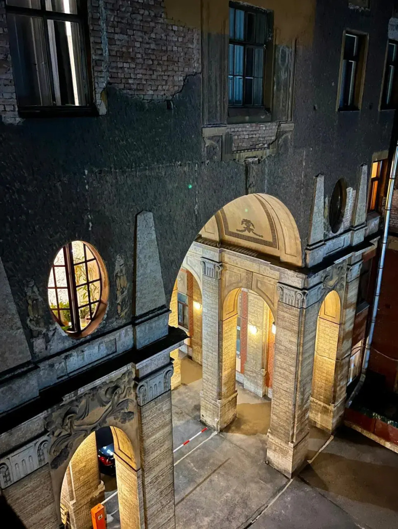 Квартира Art Tolstoy House