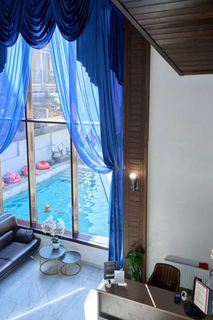 Отель Astra de Rosa