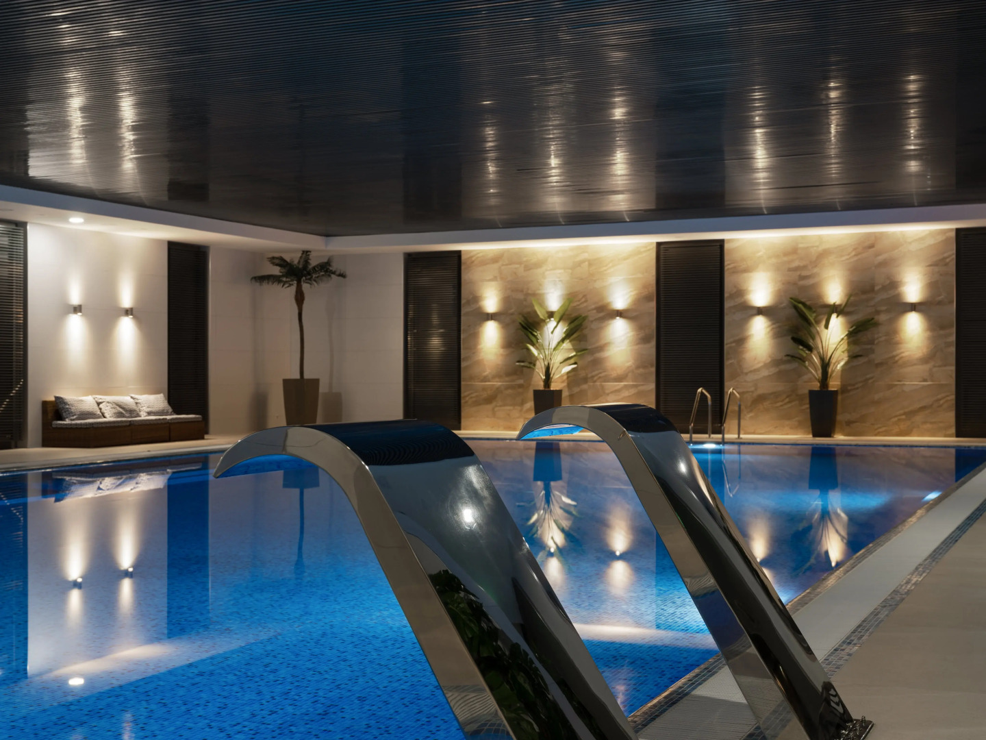 Отель HIDENS APART HOTEL