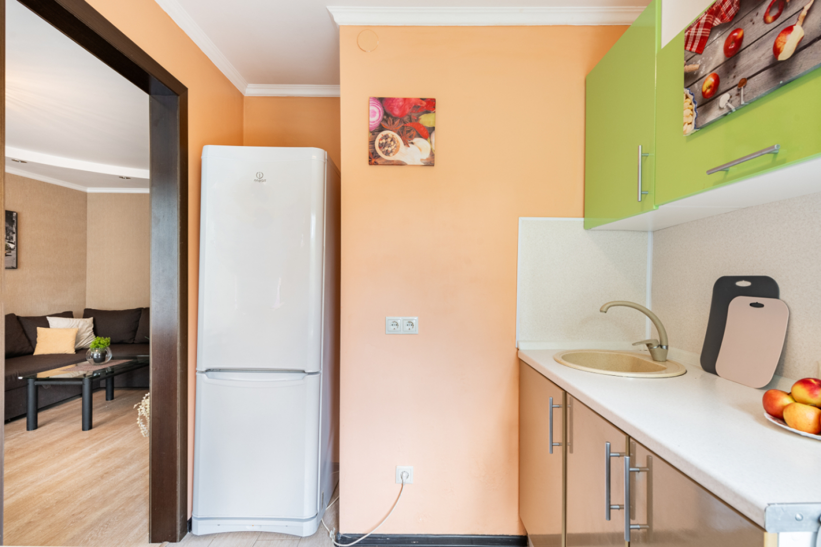 Квартира Просторная двухкомнатная Natali у парка Зюзино