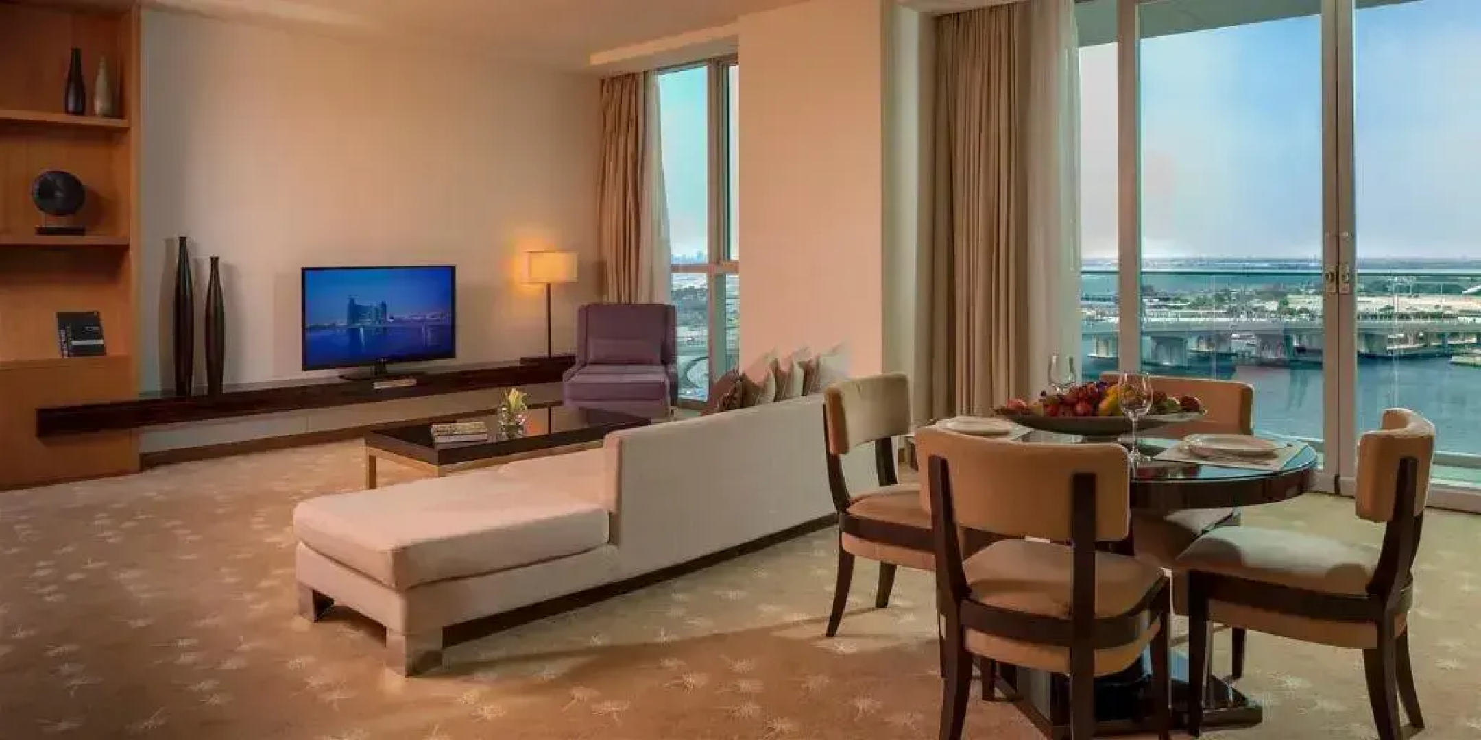 Отель InterContinental Residence Suites Dubai Festival City
