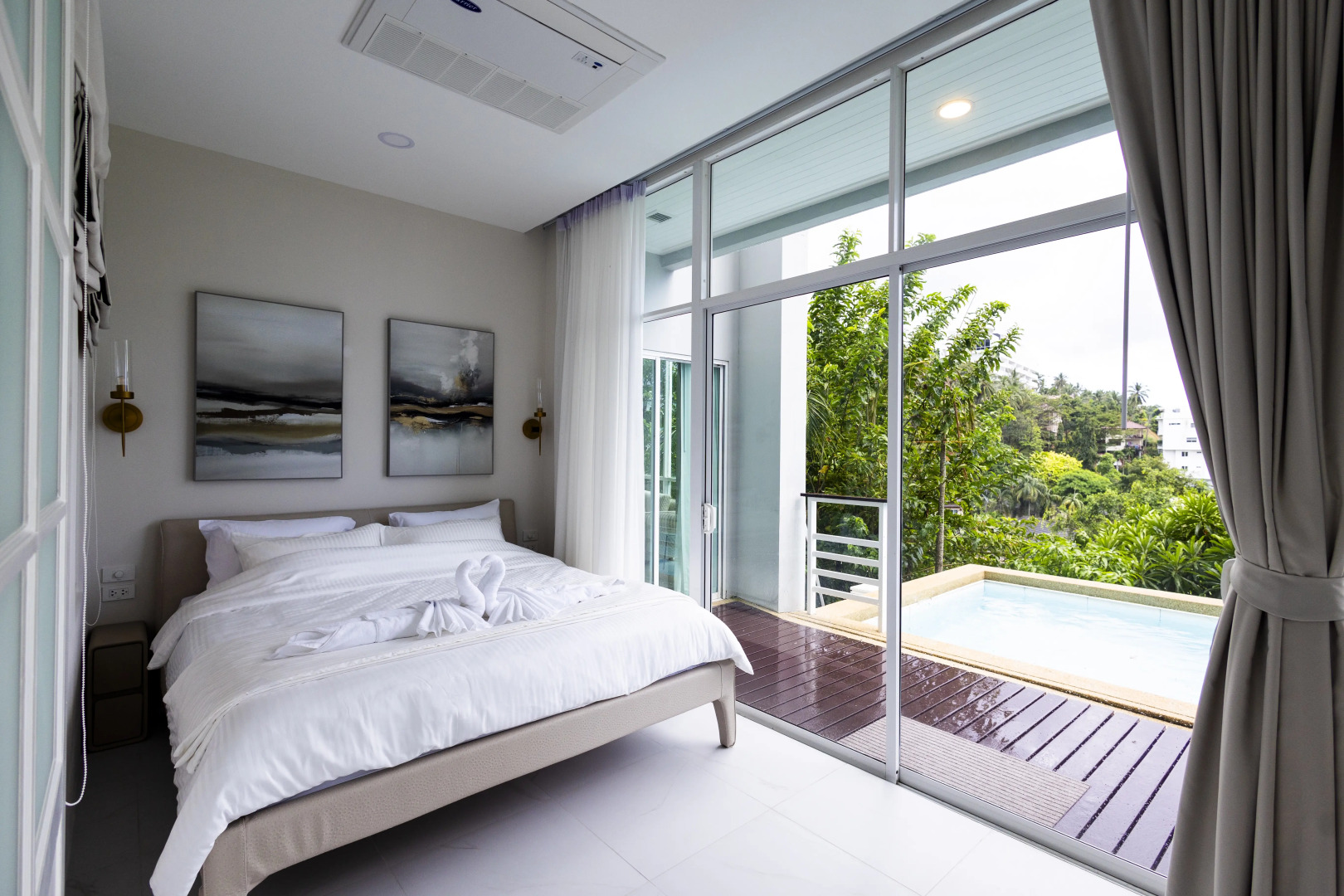 Апарт-отель Karon Beach Residence Phuket