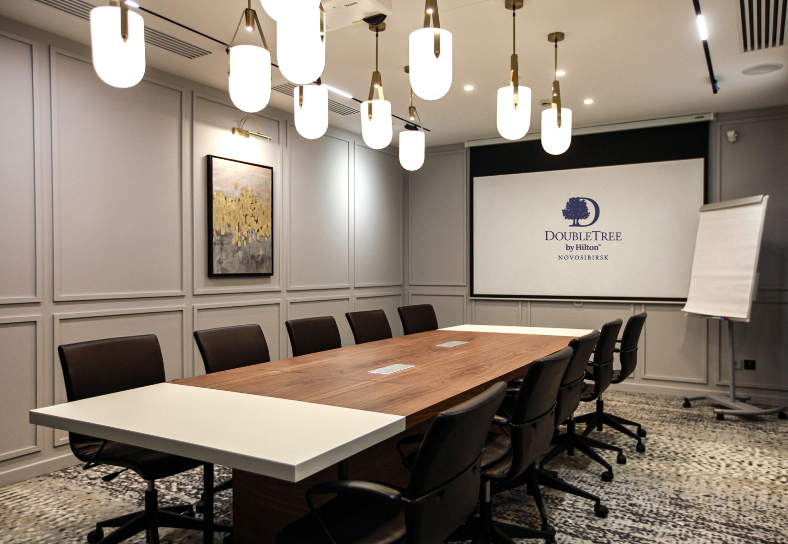 Отель DoubleTree by Hilton Novosibirsk