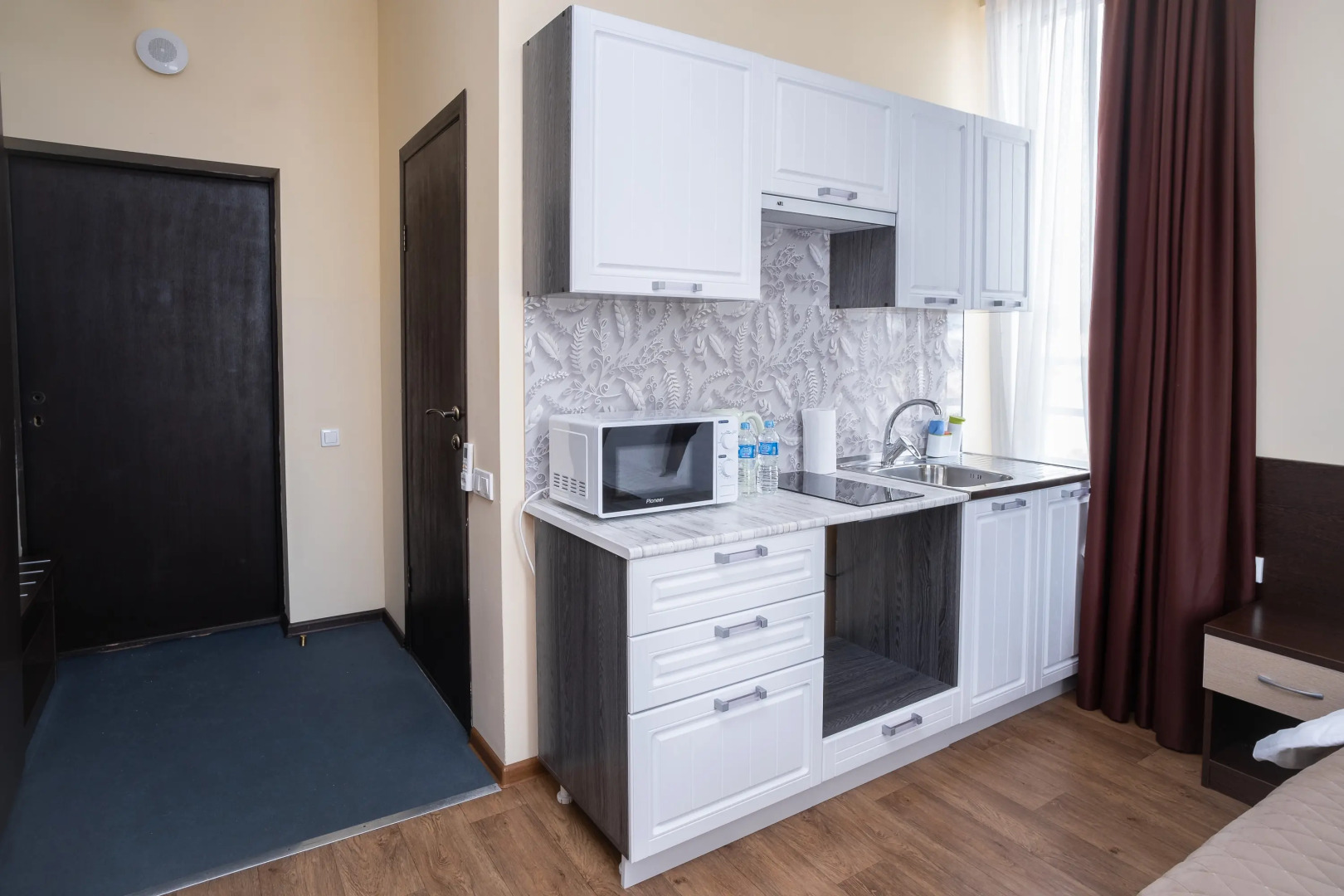 Апартаменты Red Apartments Си Сайд Прибрежный