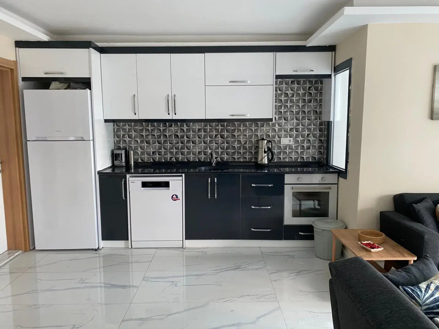 Апартаменты Serena Suit Apartment