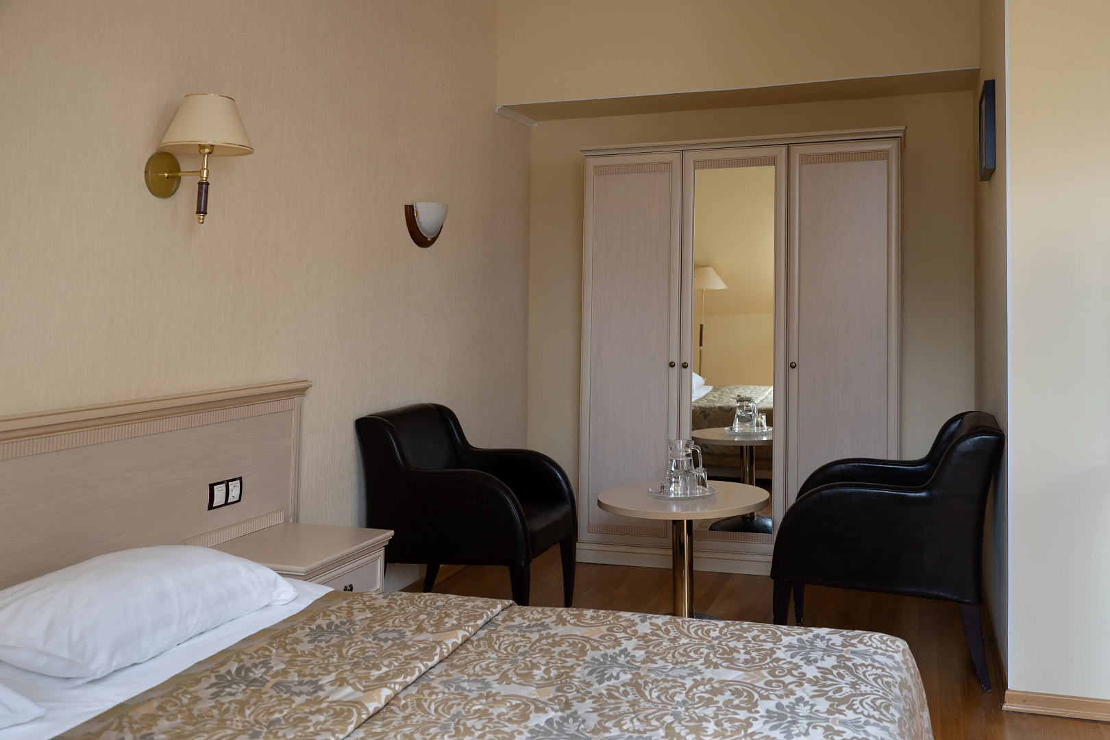 Hotel Kochubey-Sentre