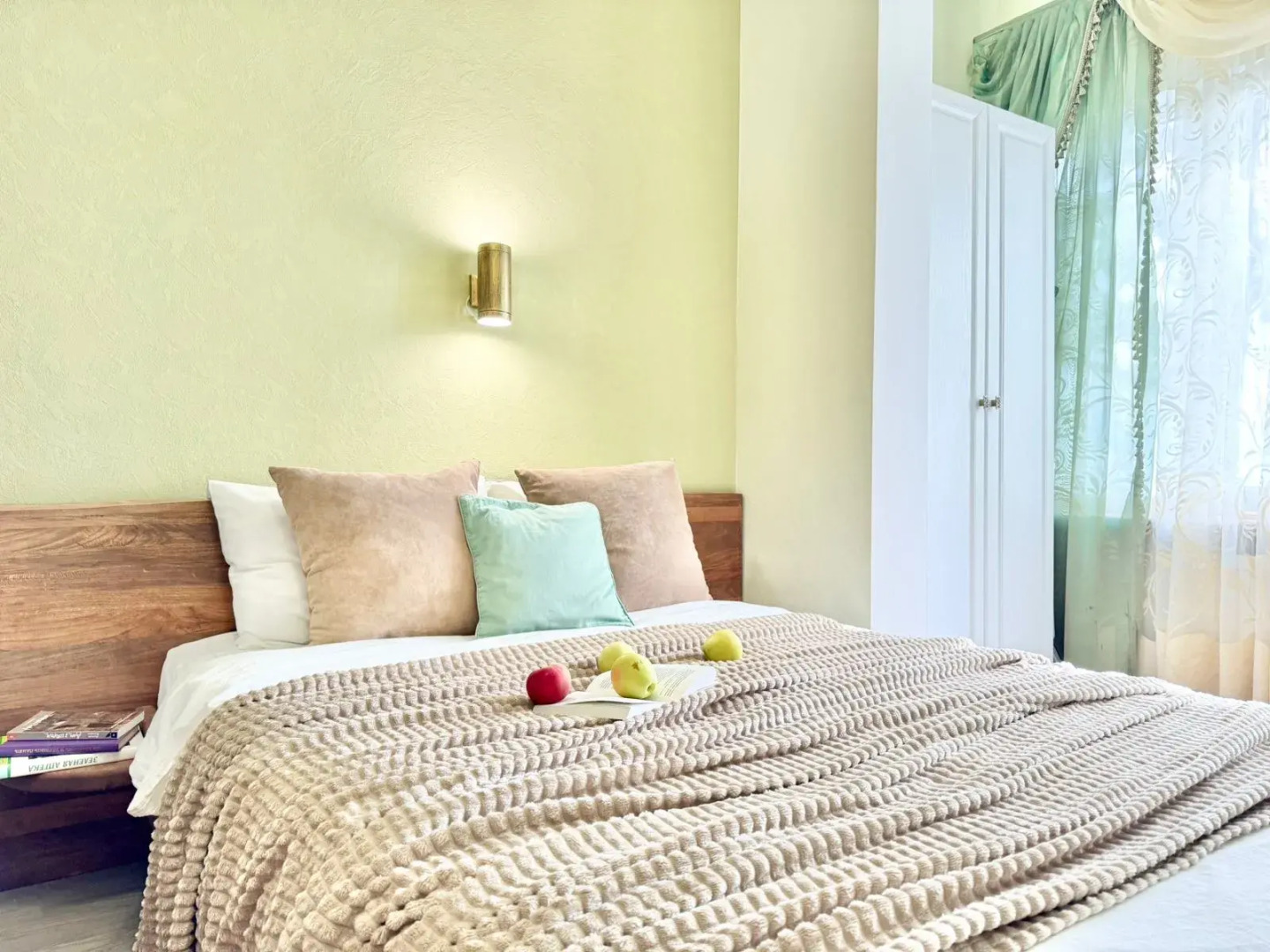 Квартира стильная в горах Ялта