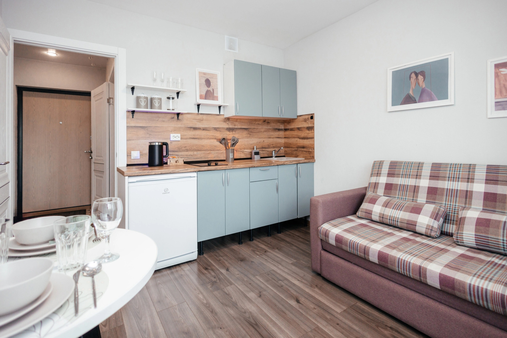 Квартира Стильная 1К Рядом с Зоопарком и Набережной 1-я Подлесная 1