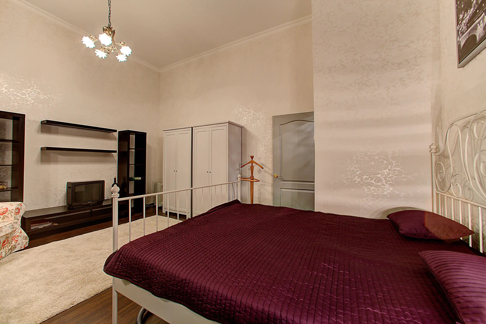 Квартира Лонго Большая Конюшенная 4