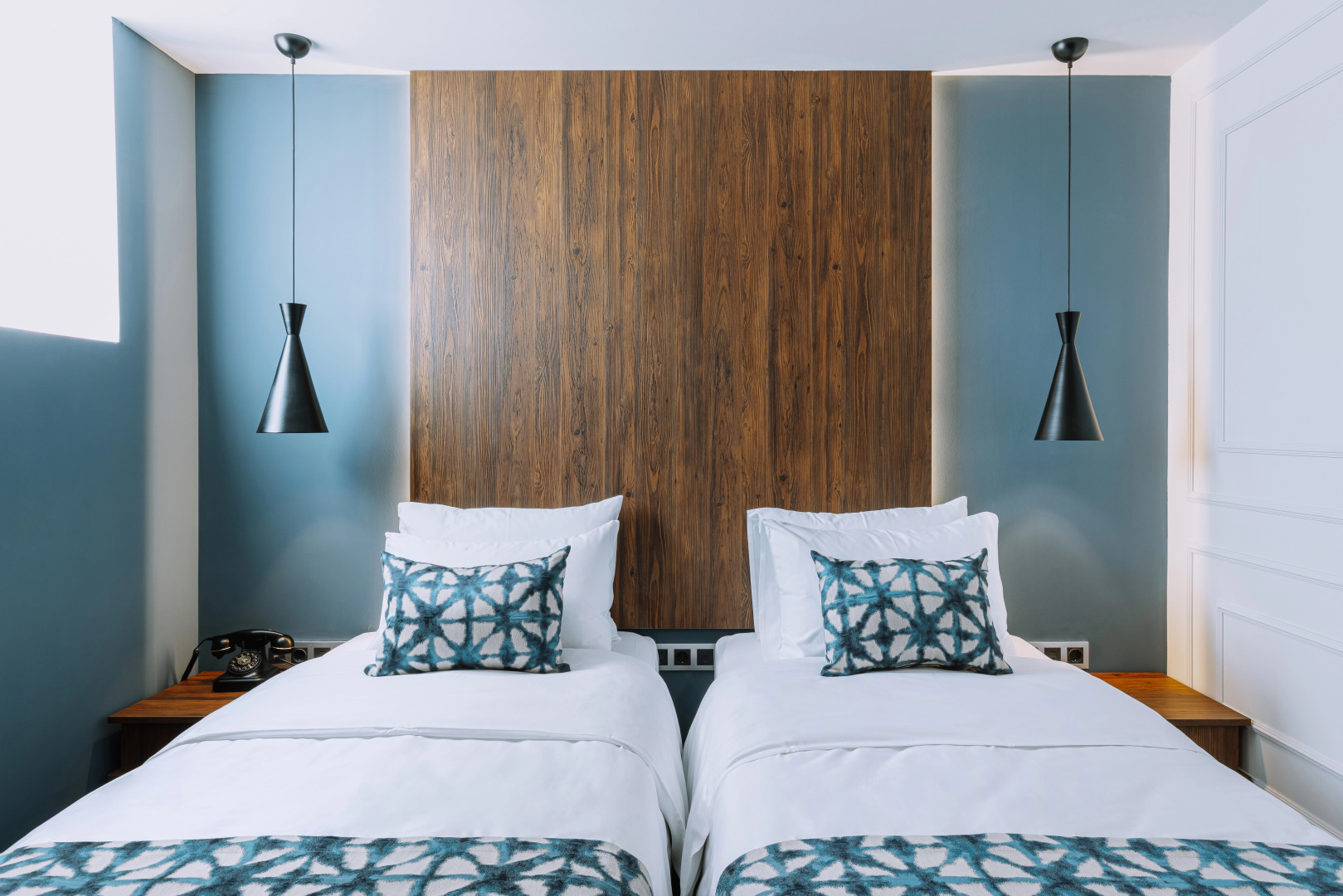 Отель Twenties Tbilisi - Stay & Dine