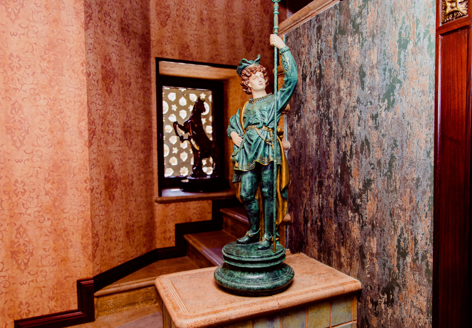 Royal Antique Boutique Hotel