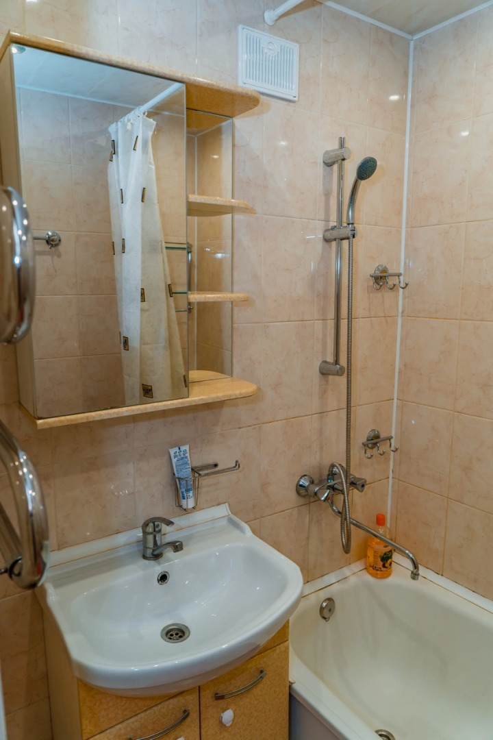 Квартира на улице Краностроителей 28