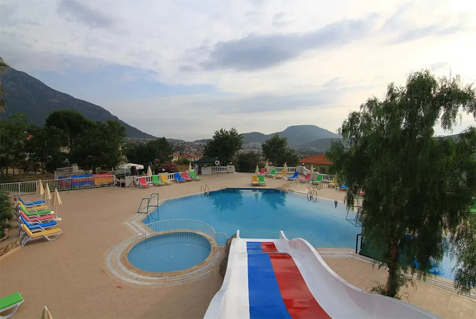 Отель Daisy Garden Resort