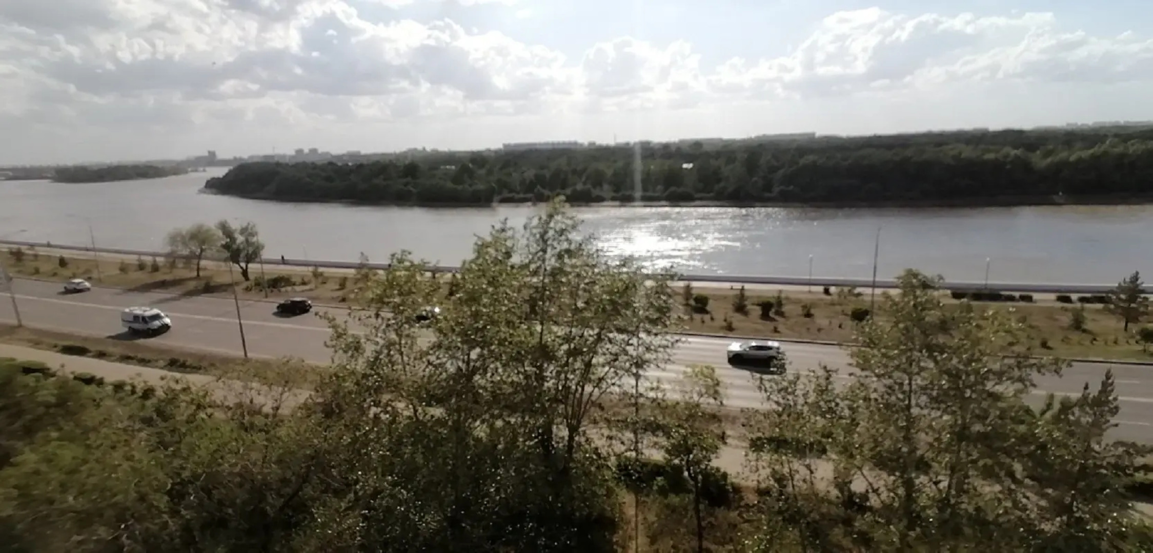 Апартаменты на Набережной Иртыша