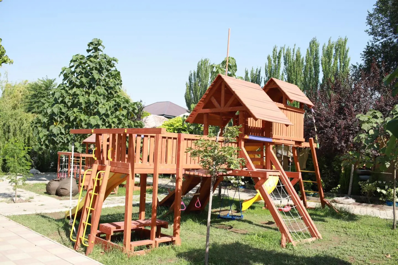 Отель Cross Resort