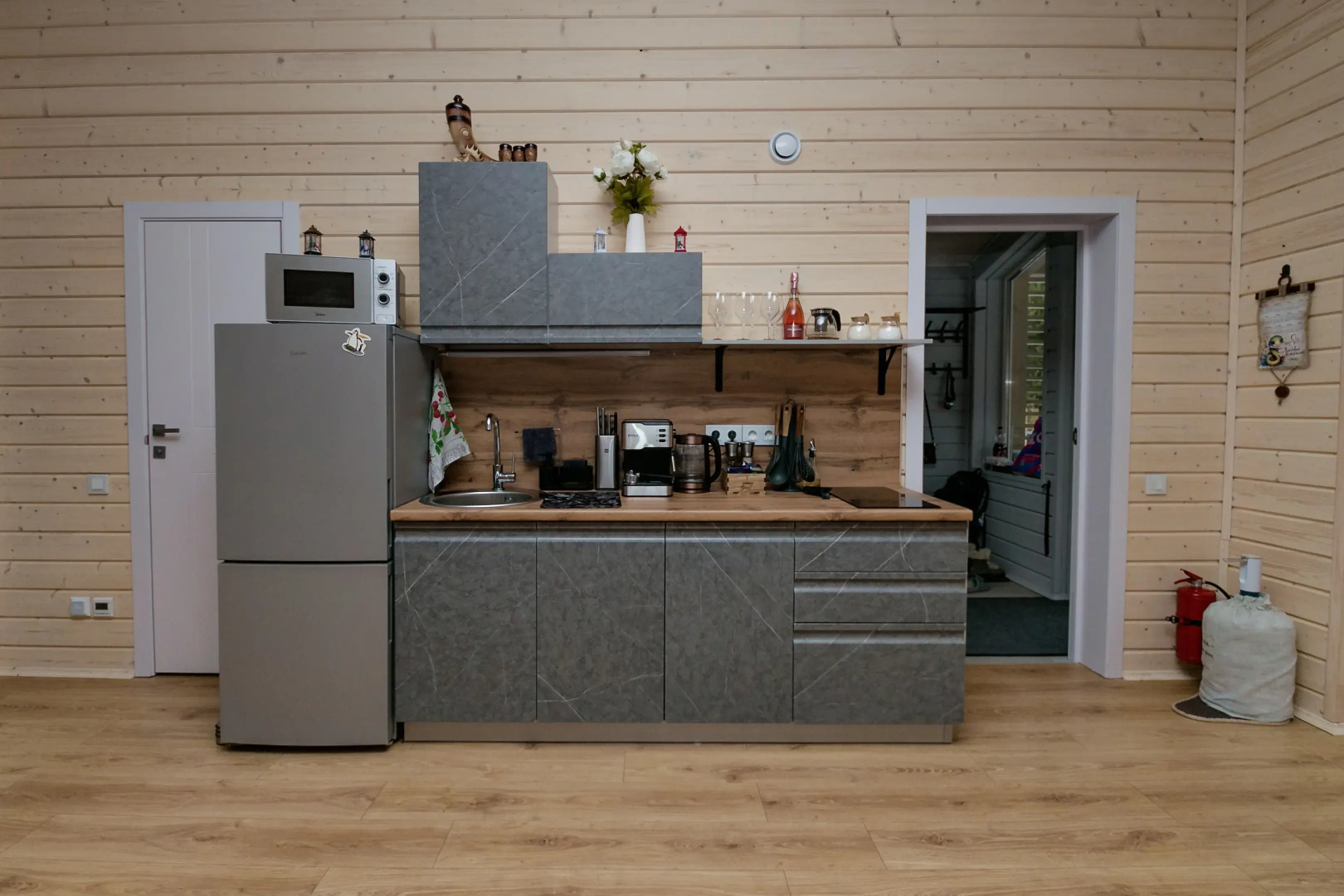 Частный дом в соснах