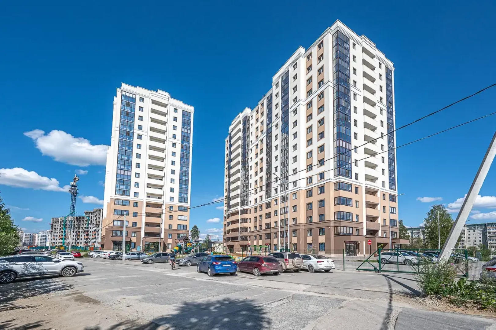 Апартаменты 109 Алексея Латышова 1