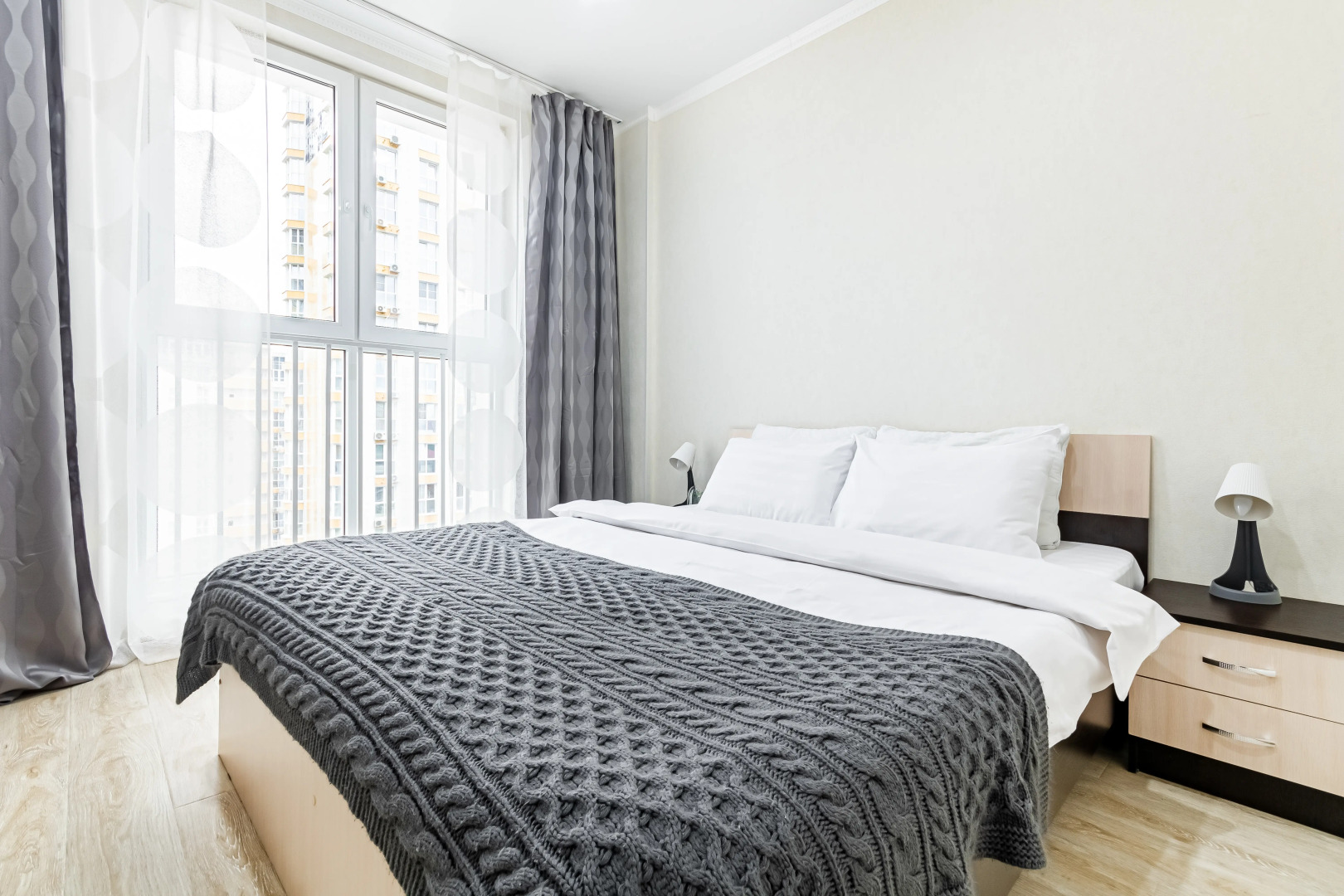 Апартаменты формата евро2 в центре 2 ЖК телевизора удобная кровать заселение круглосуточно by Depart Apart