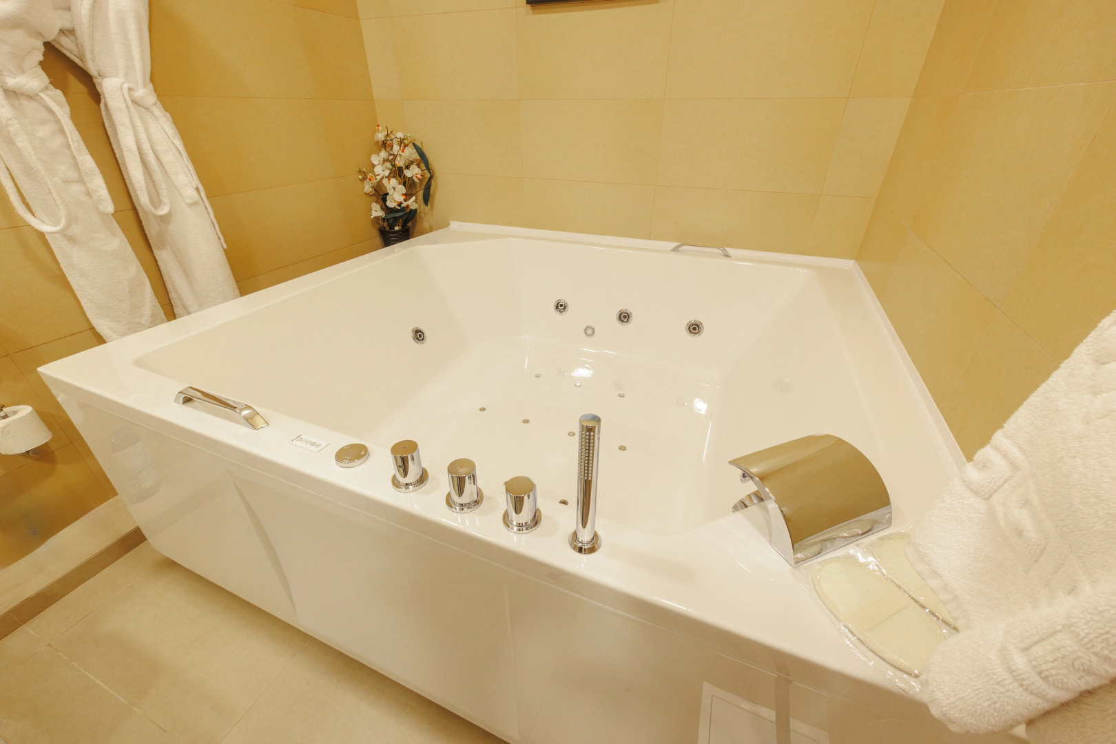 Отель Aquamarine hotel&spa