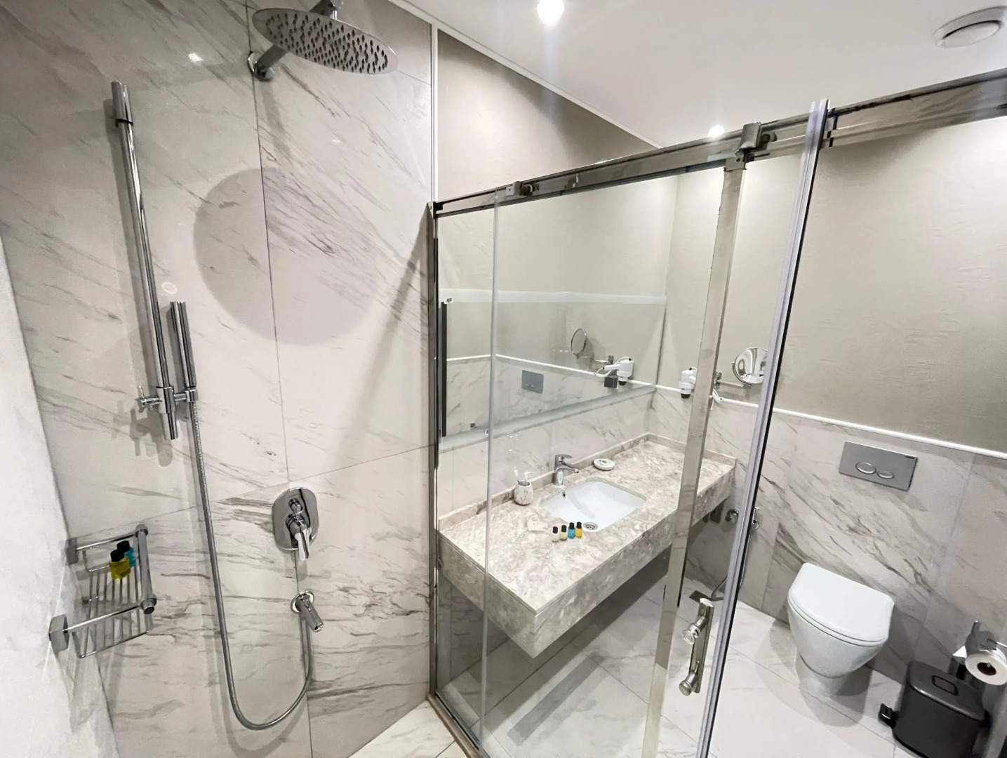 Отель Arena Grand