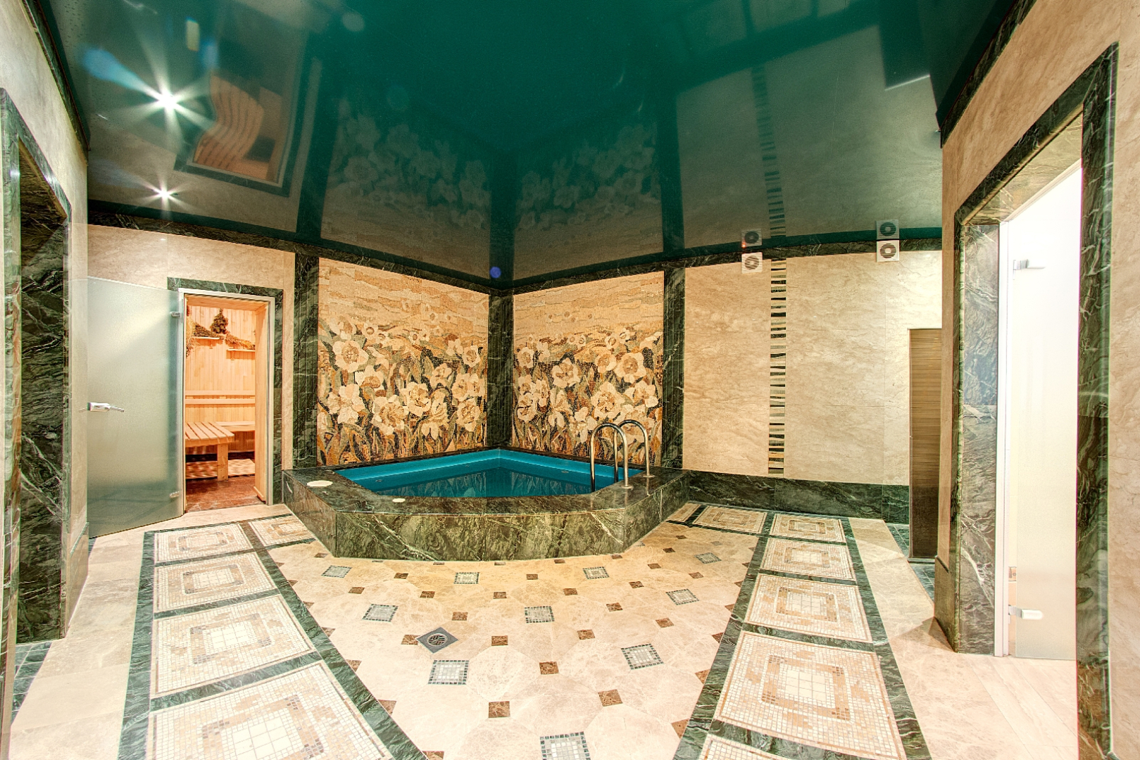 Отель Лаванда Кантри Клаб