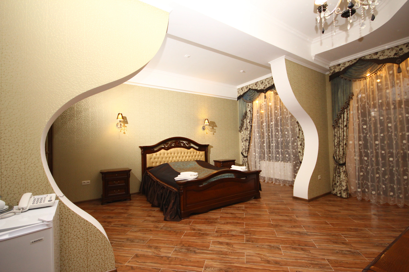 Отель California