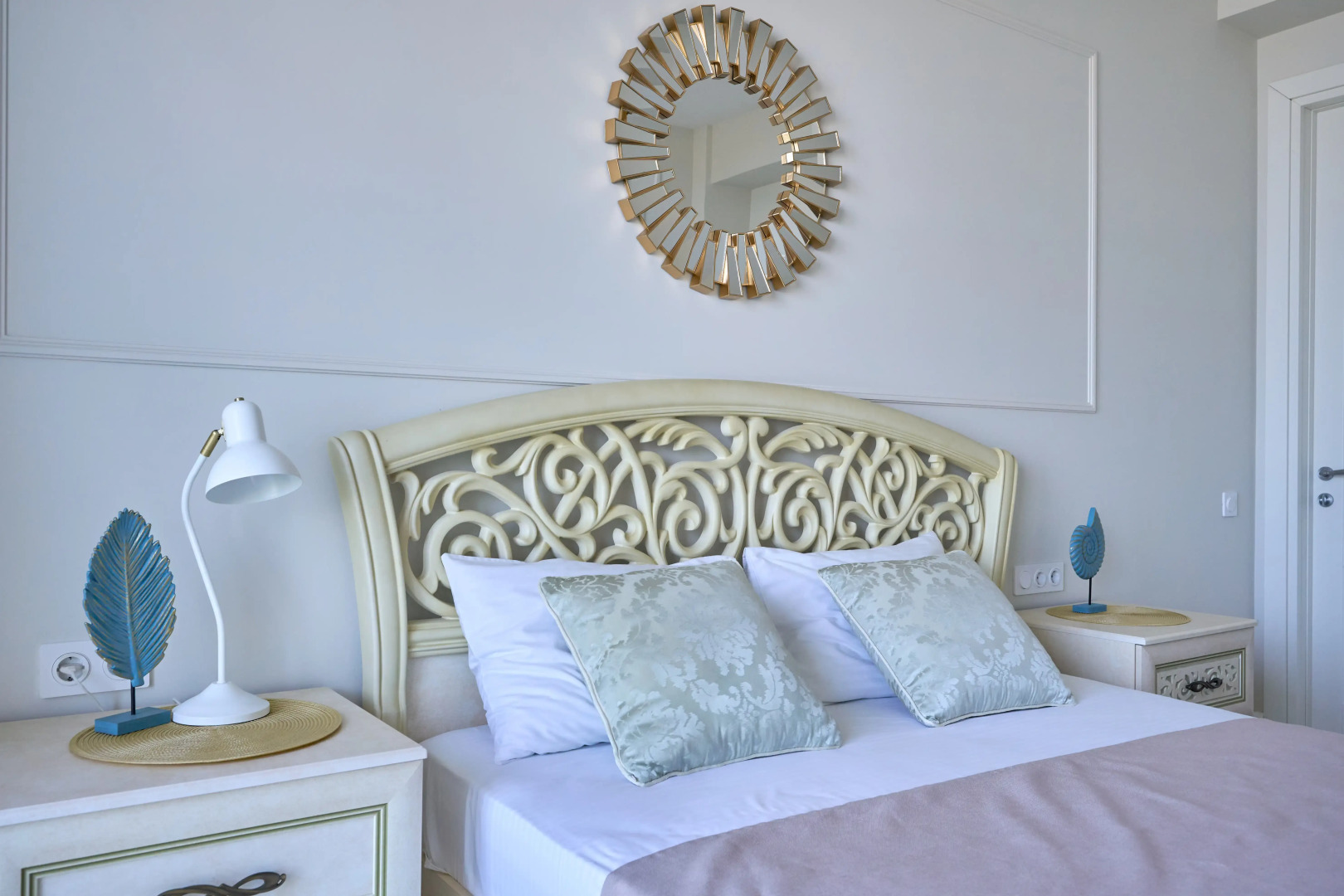 Апартаменты с Шикарным Видом на Море в Центре Сочи