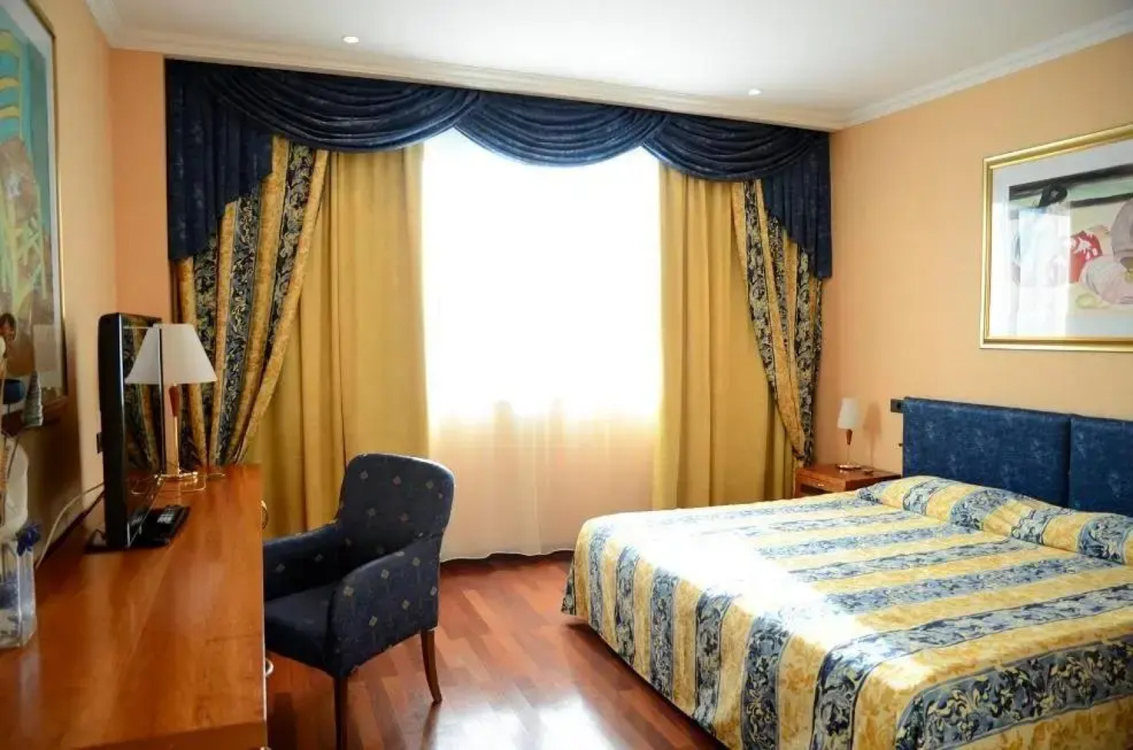 Отель River Palace