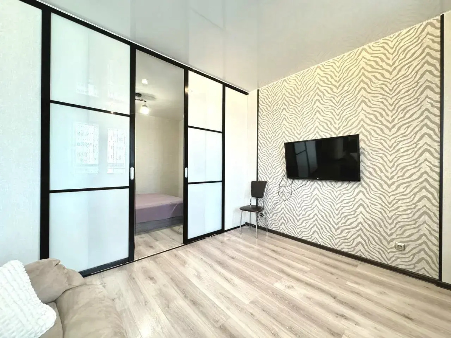 Квартира двухкомнатная с видом на реку на Притомском рядом с Кузбасс-Арена