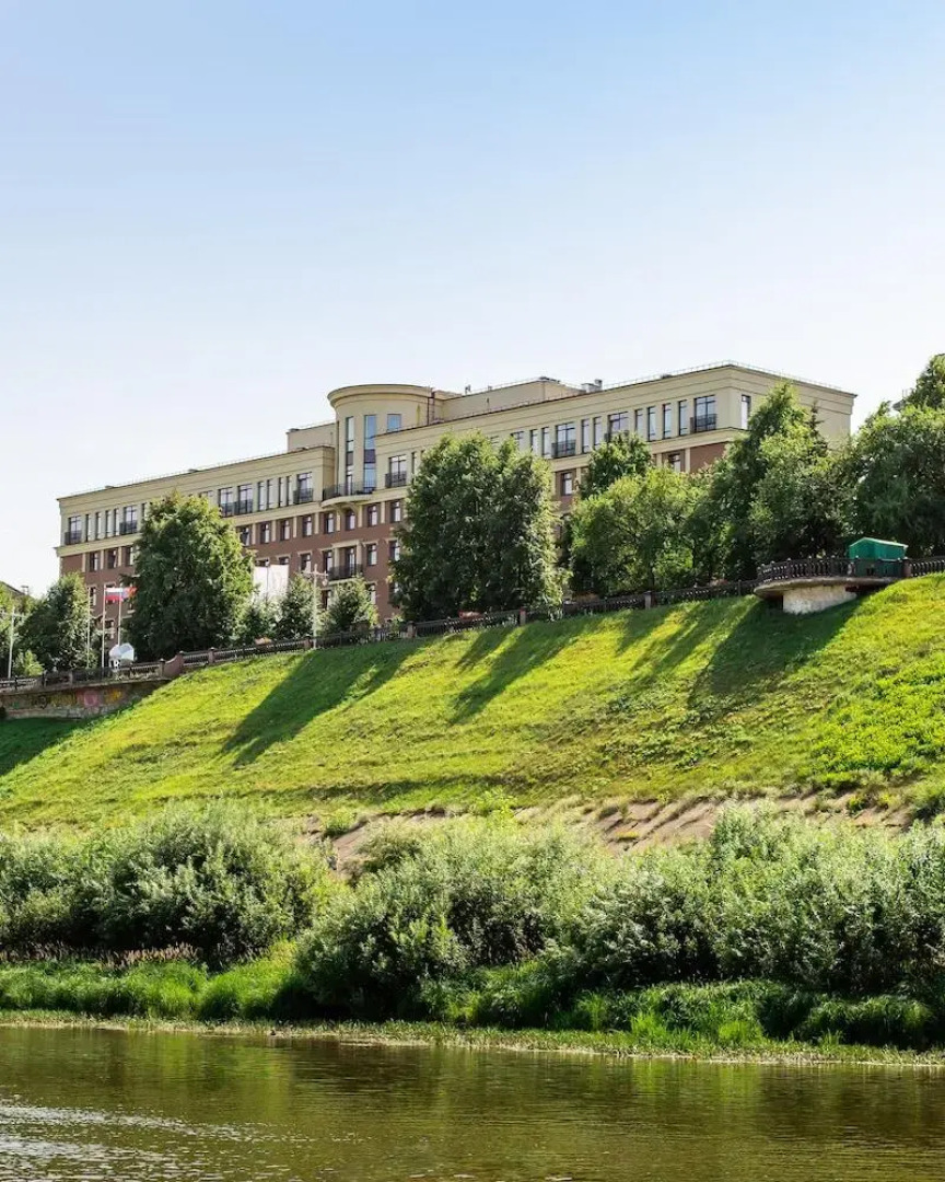 Отель Томь Ривер Плаза