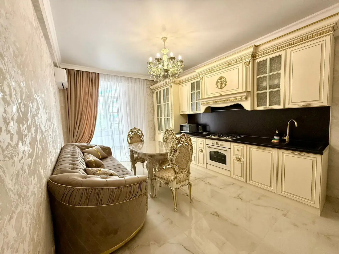 Квартира Новая однокомнатная ЖК Кристал