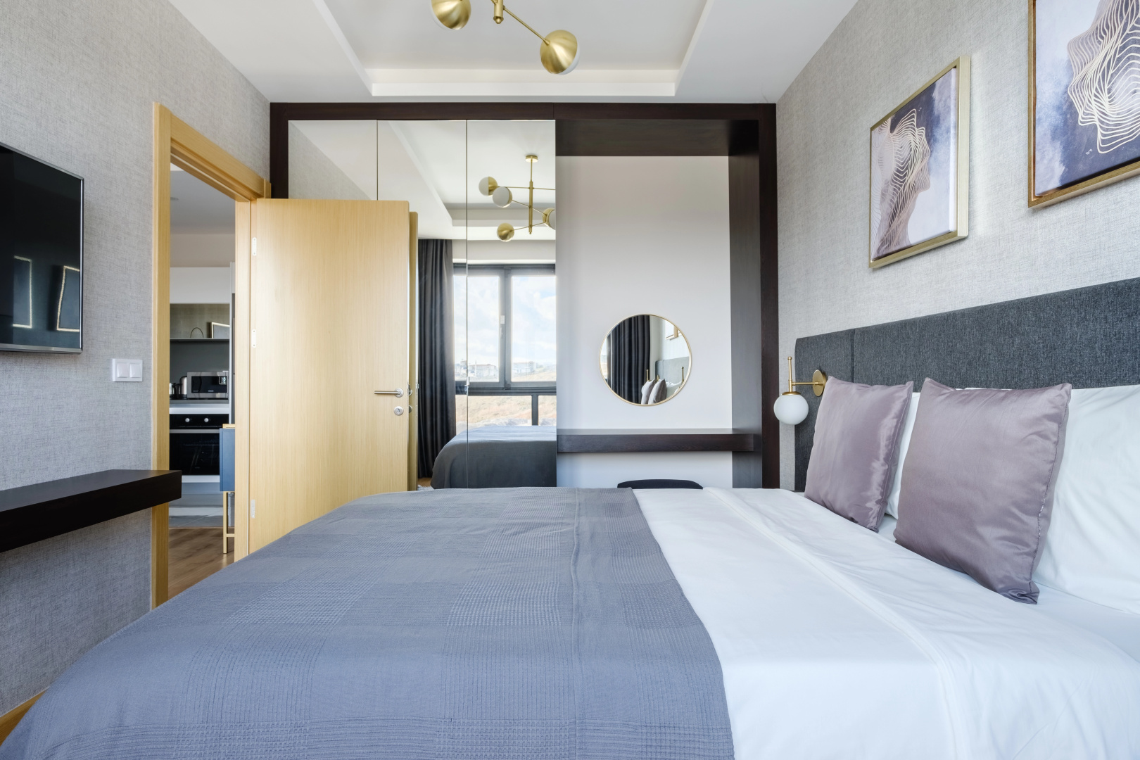 Apartments Grand Residence by NewInn
