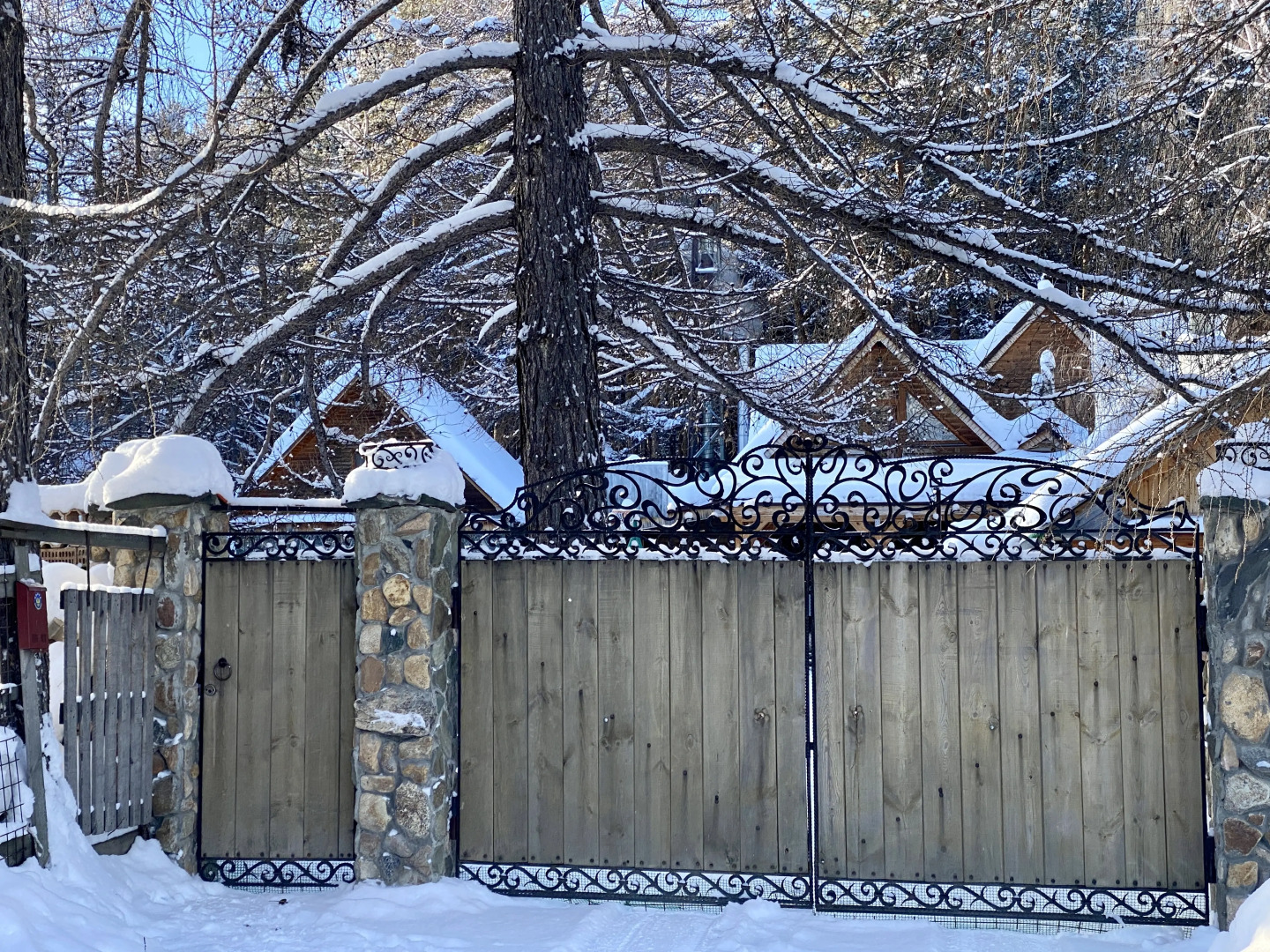 Гостевой Дом Дежавю рядом с ГЛЦ Абзаково