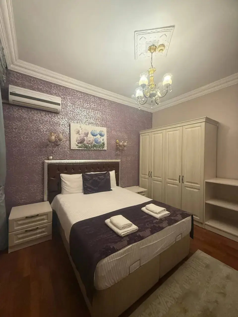 Апартаменты 3BR Flat Old Style 4AC Terrace, Metro