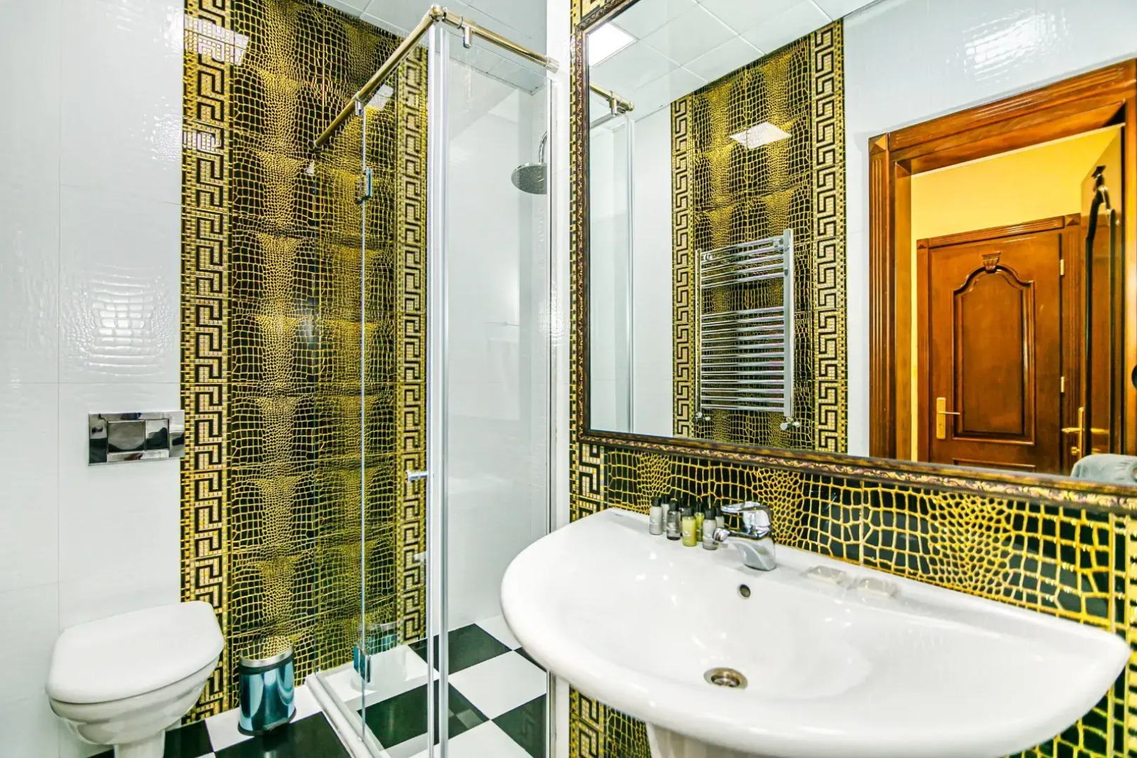 Бутик-отель The Lantern Quarters