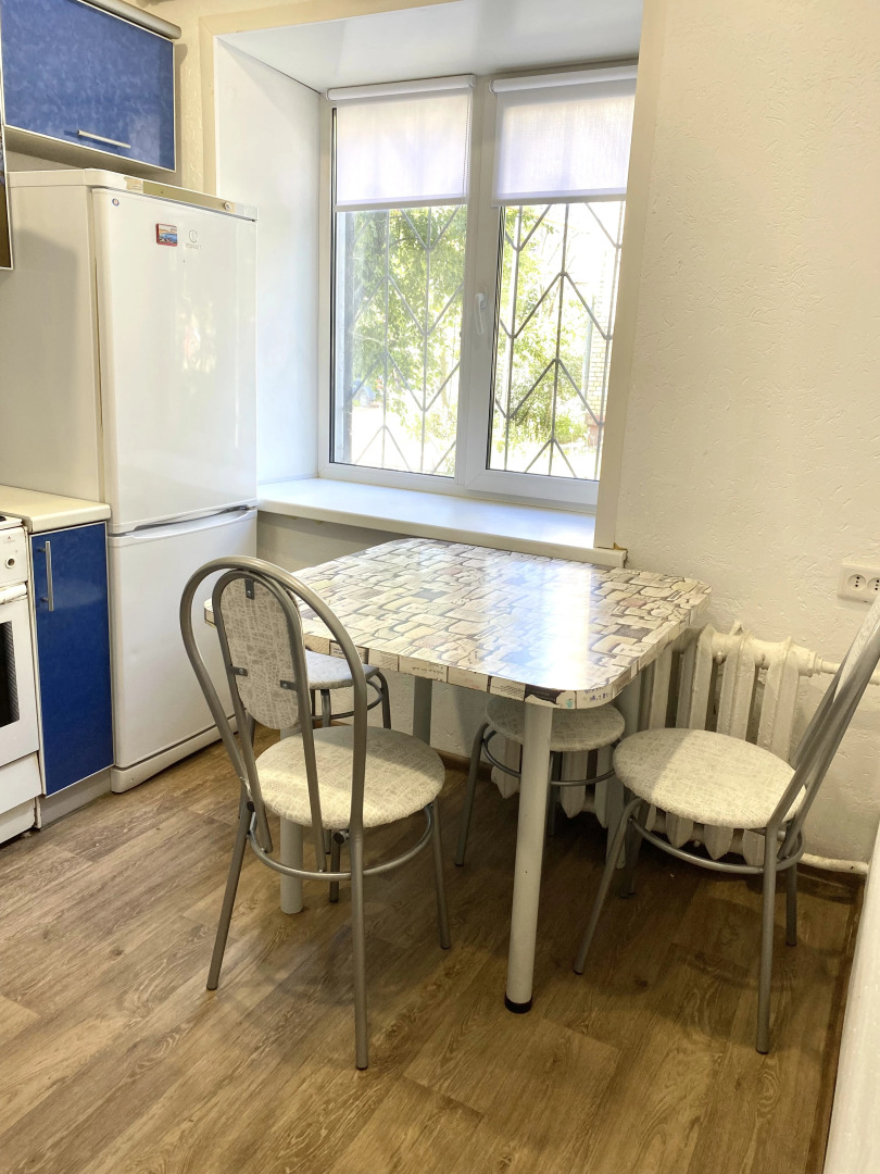 Апартаменты Уютная 2х-комнатная квартира в центре гоpода рядом с набережной