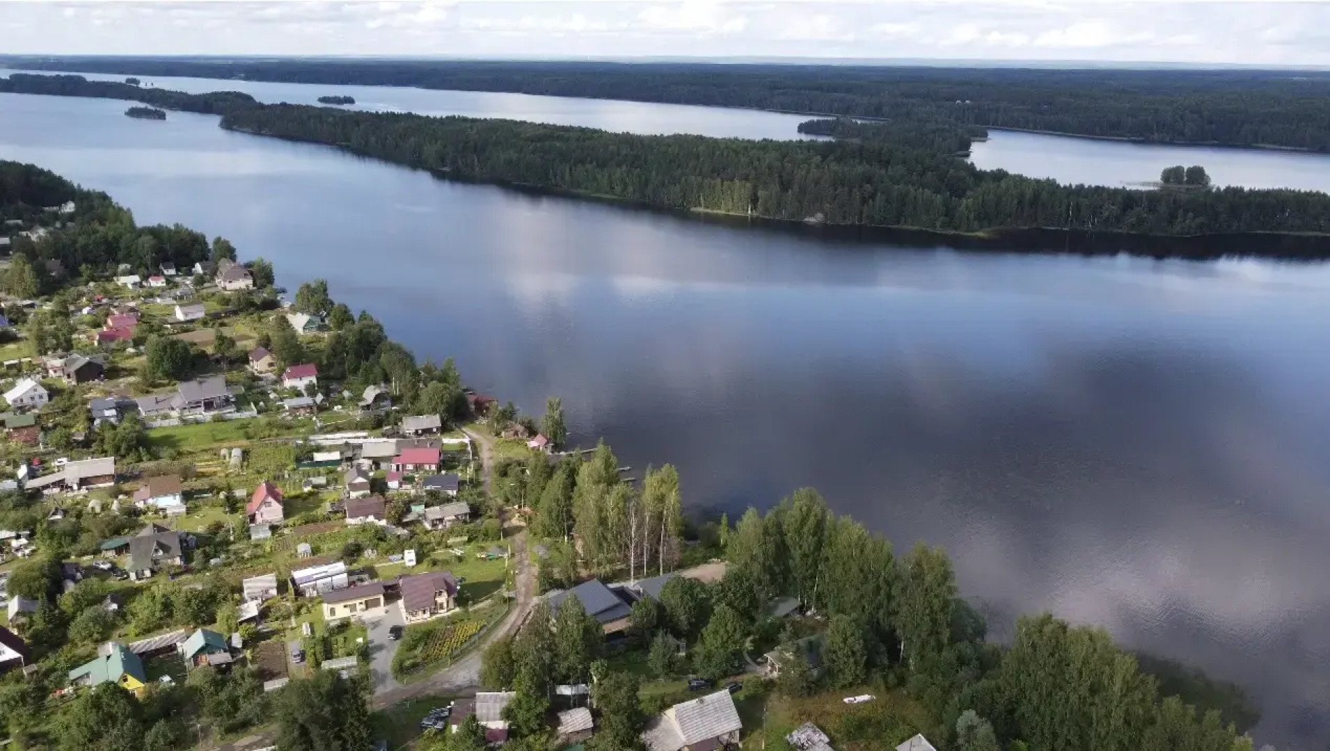 Гостевой дом Дом с сауной  у озера 70м