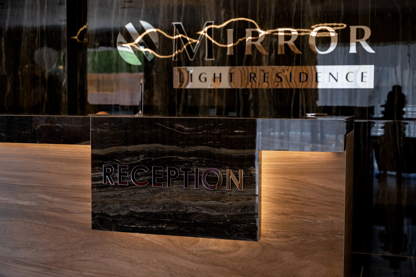 Апарт-отель Mirror Light