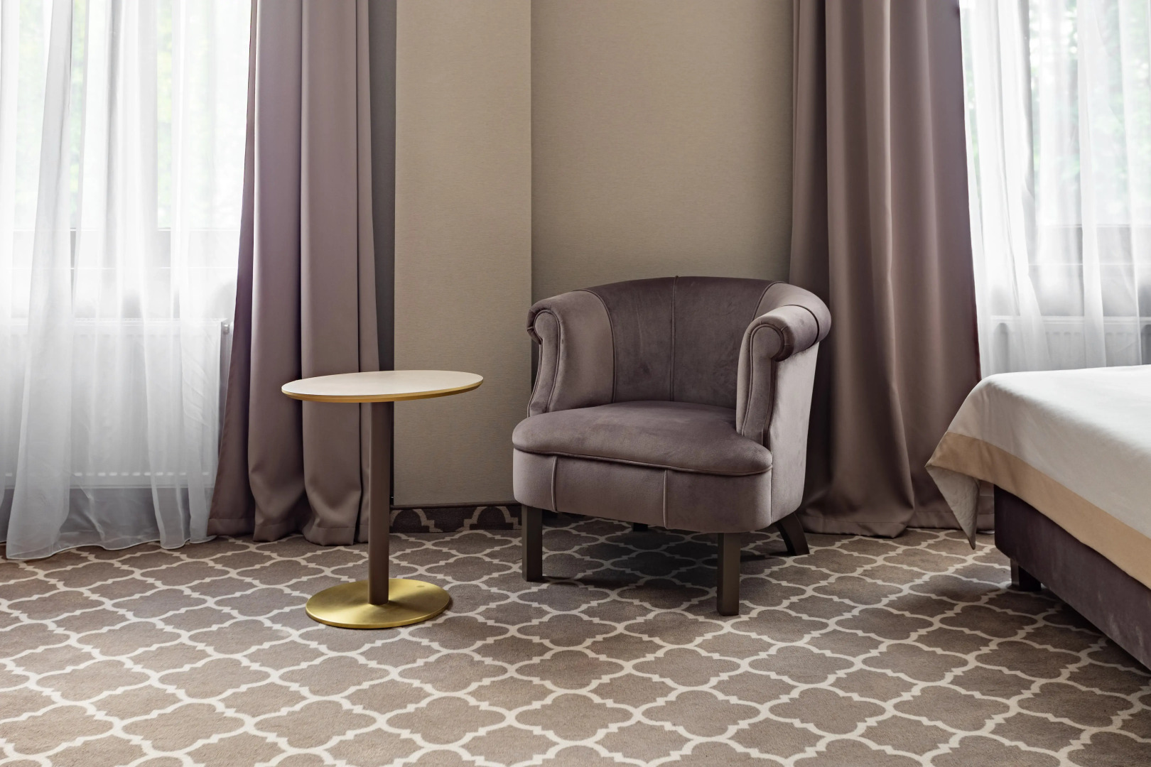 Отель Ирыстон