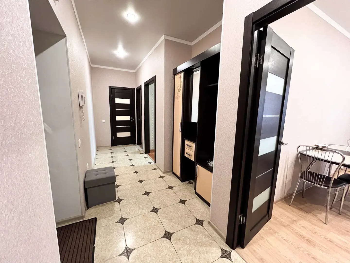 Апартаменты Apart MV на Новоселов 3