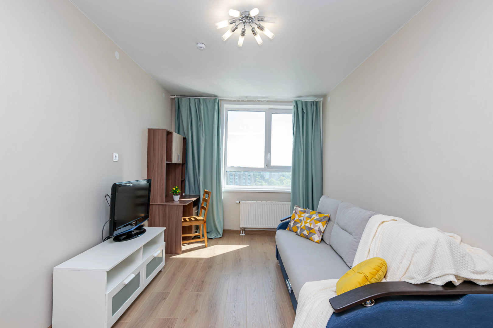 Апартаменты Светлая шикарная трёхкомнатная квартира у Столицы