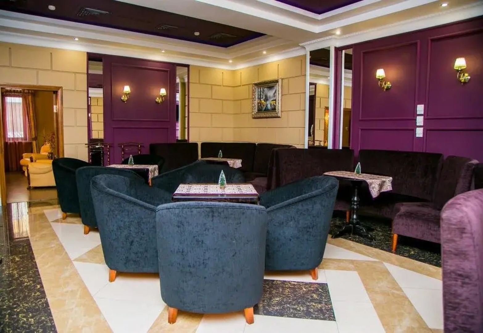 Отель Nomad Palace