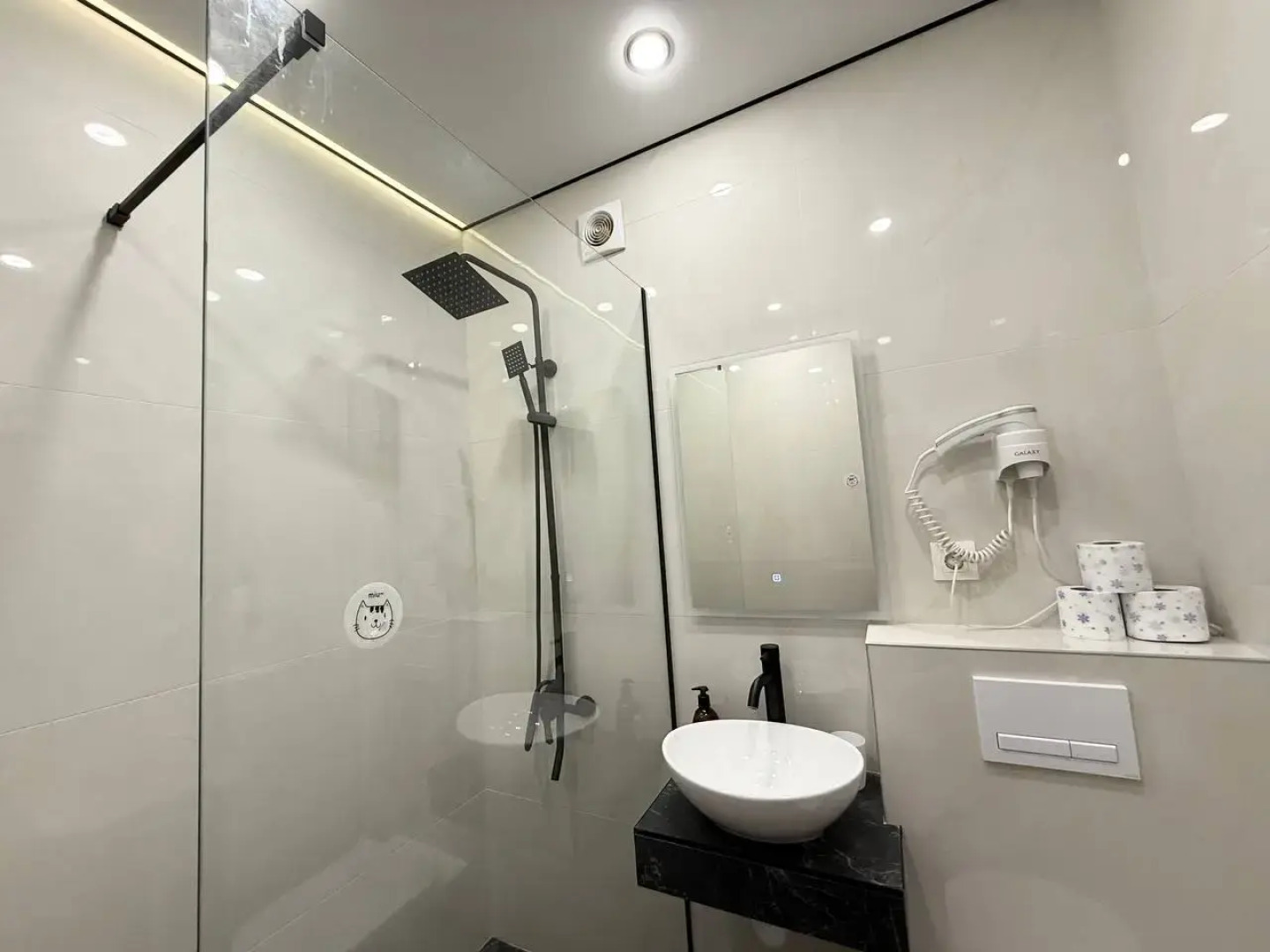 Апартаменты на Баумана 1