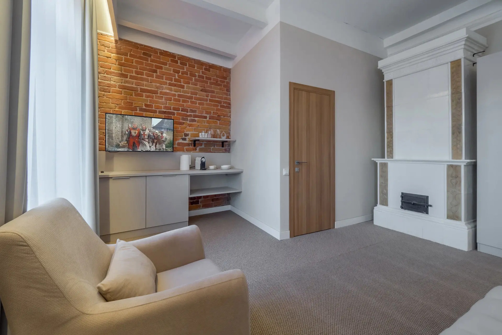 Отель Дом Тaт