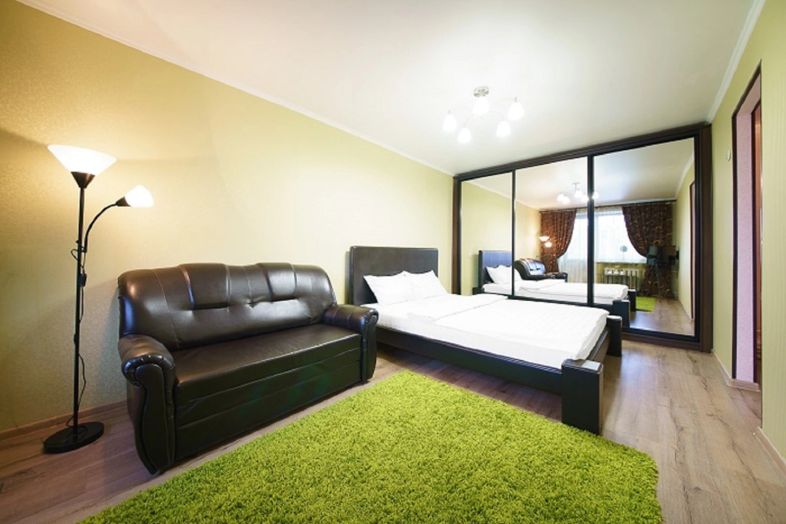 Апартаменты PaulMarie на Октябрьской