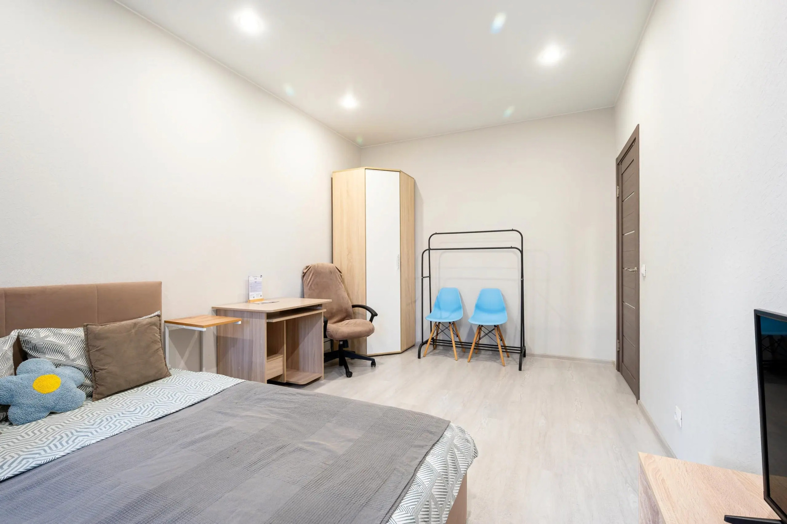 Апартаменты Однокомнатная Квартира в Шикарном Доме Премиум Класса