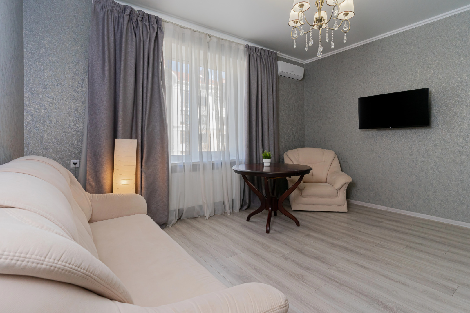 Квартира ЛЮКС Посуточно в ЖК Таврический